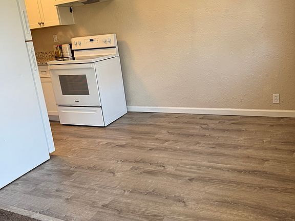 3rd image of 238 Arana Dr APT C