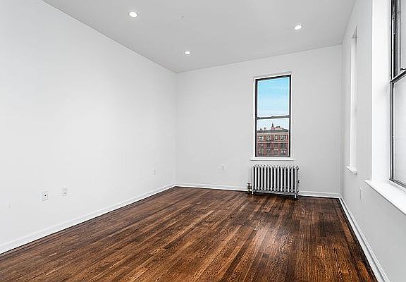 5th image of 395 Fort Washington Ave APT 62