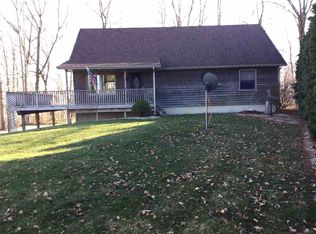 8938 E Cardinal Dr, Fairmount, IN 46928