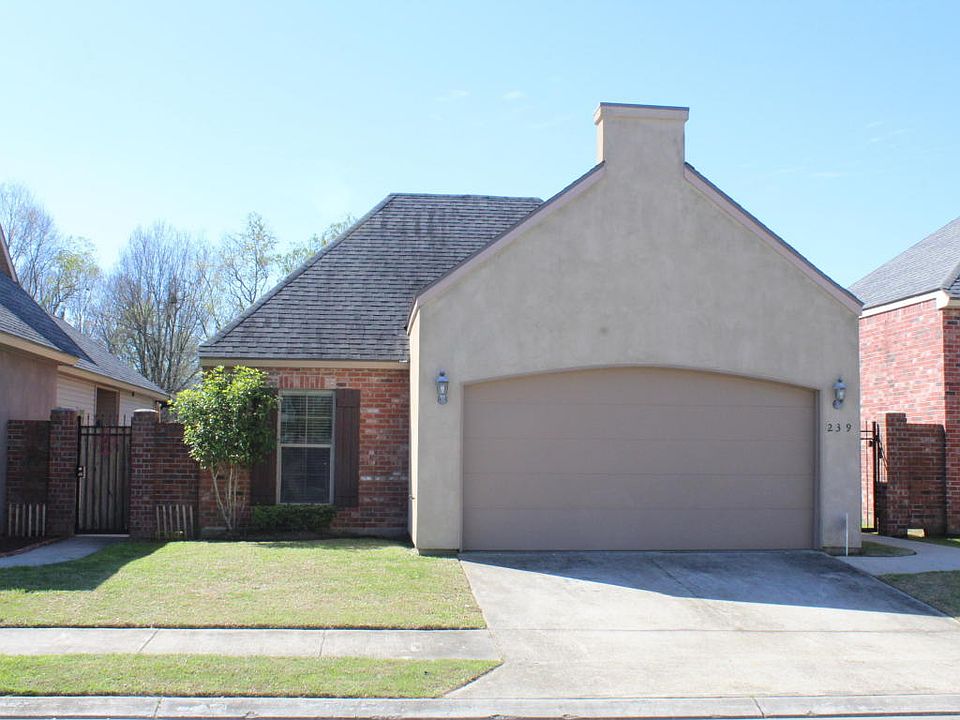 1st image of 239 Chimney Rock Blvd
