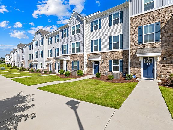 2nd image of 1725 Aspire St