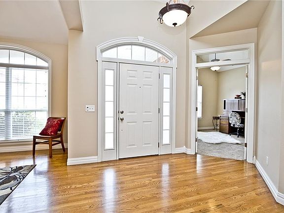 2nd image of 4404 W Braymore Dr