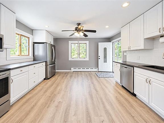5th image of 1299 Richmond Rd