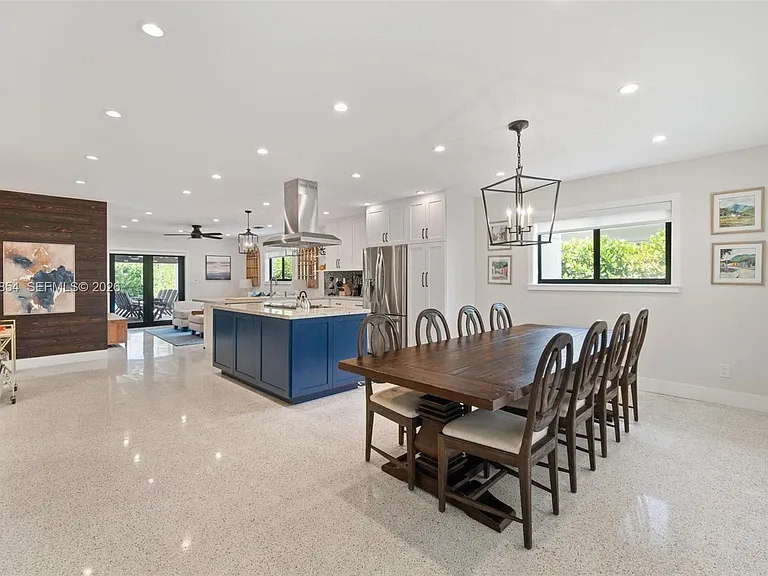 1348 SW 15th St — Photo 4