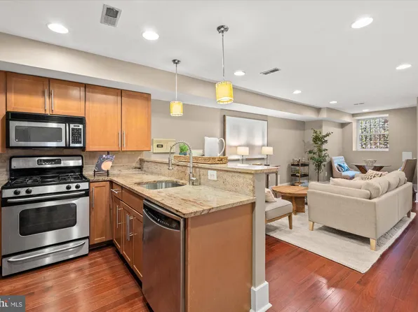 1435 Euclid St NW APT 1, Washington, DC 20009