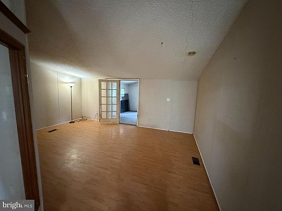 5th image of 11256 Mutts Ln
