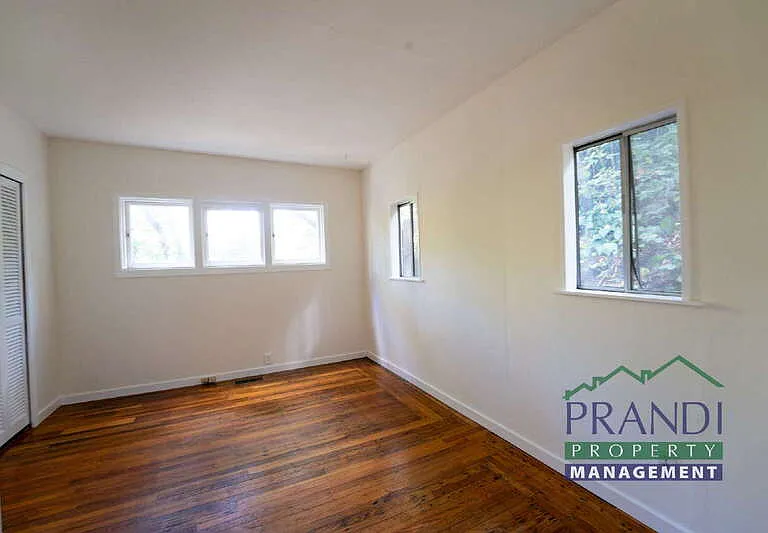 357 Forrest Ave — Photo 8