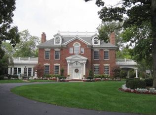 21294 E River Rd, Grosse Ile, MI 48138