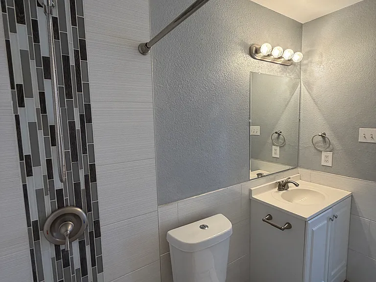 8801 Schick Rd #B — Photo 23