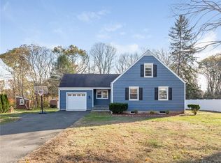 39 Stonybrook Rd, Norwalk, CT 06851