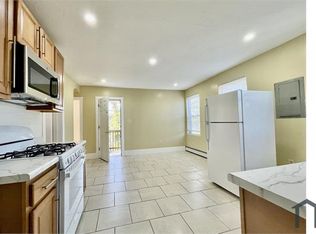 33 Holborn St, Dorchester, MA 02121
