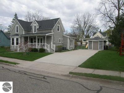 714 2nd Ave, Alma, MI, 48801