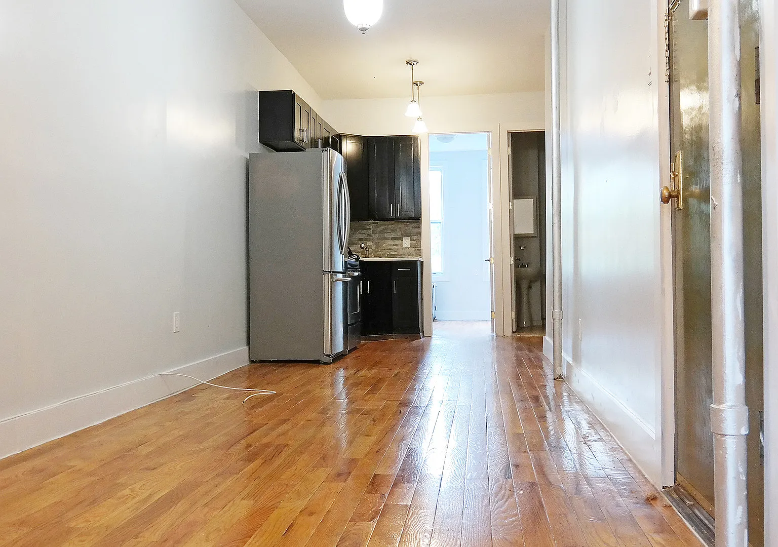 197 Irving Avenue — Photo 3