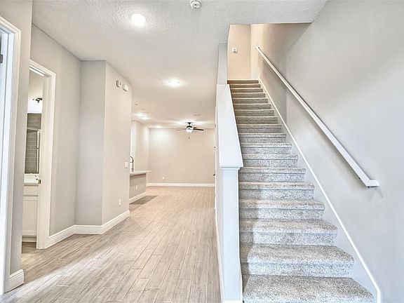 2nd image of 6427 Cyrils Dr