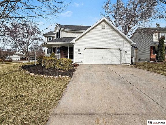 2nd image of 4700 Happy Hollow Ln