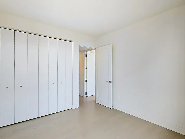 240 E 86th St #23D — Photo 6