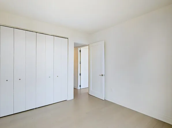 240 East 86th Street image 5 of 18