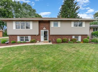 2350 184th Pl, Lansing, IL 60438