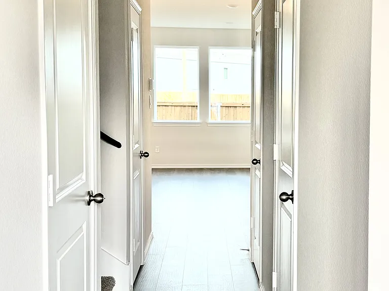 320 Cedar Ct — Photo 6