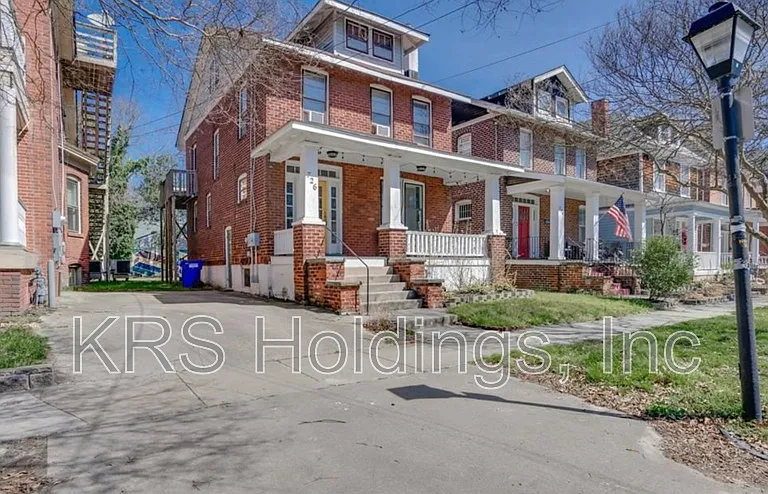 726 W Princess Anne Rd #1 — Photo 2