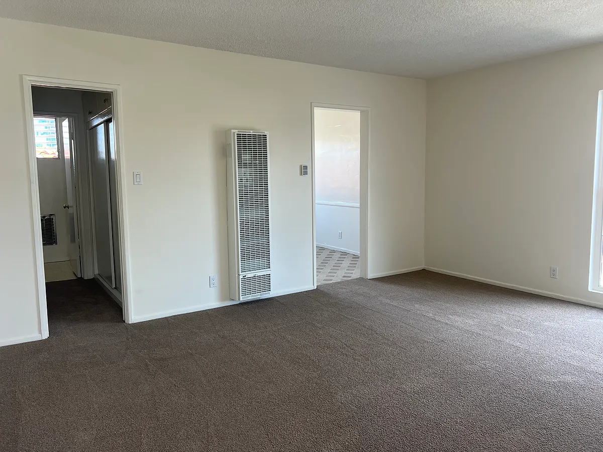 Building Photo - 747 S Curson Ave #6