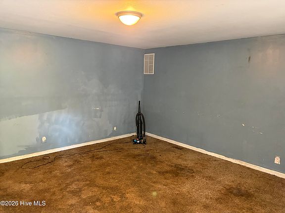 5th image of 2415 Dickey Road