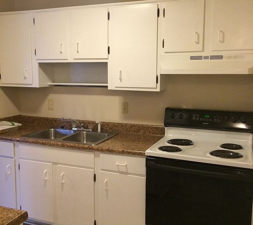 2nd image of 1829 Payne St APT 7