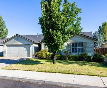 835 NE Nickernut Ave, Redmond, OR, 97756