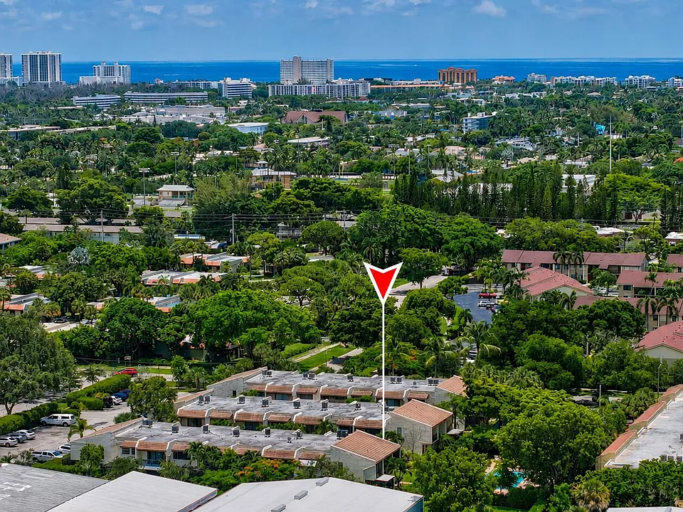 721 SE 1st Way #C11