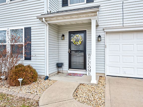 3rd image of 1417 Autumn Lakes Ln