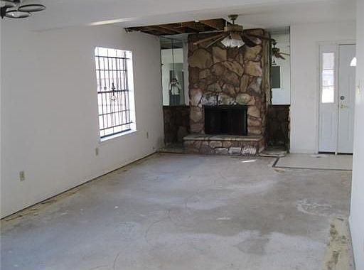 4th image of 5696 Tullis Dr
