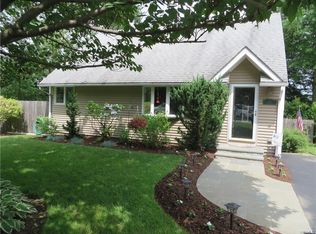 11 Jean Ln, Hartsdale, NY 10530