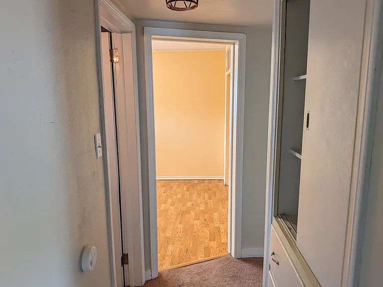 1436 Curtis Ave — Photo 9