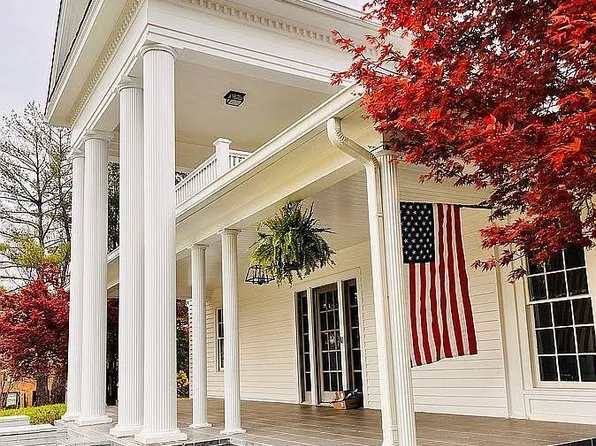 64 Hunters Green Dr, Stanleytown, VA 24168