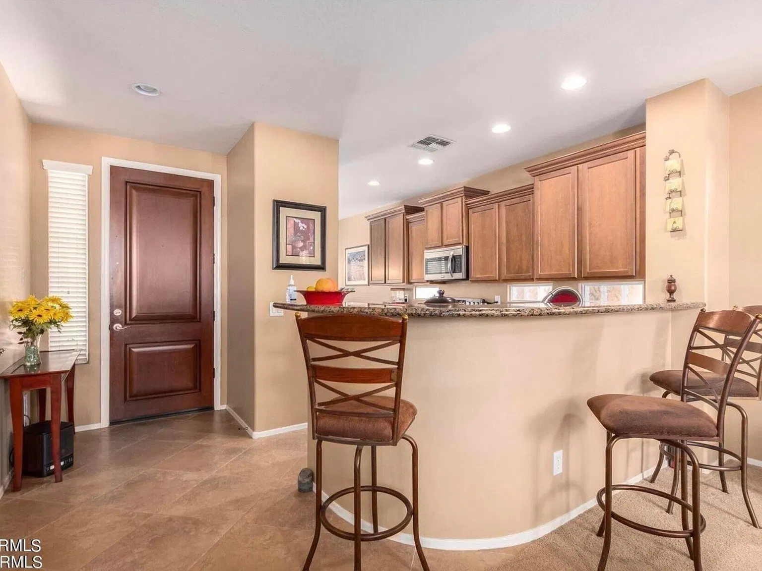 3 bed, 2.5 bath, 1883 sqft, $2,350 — Photo 4