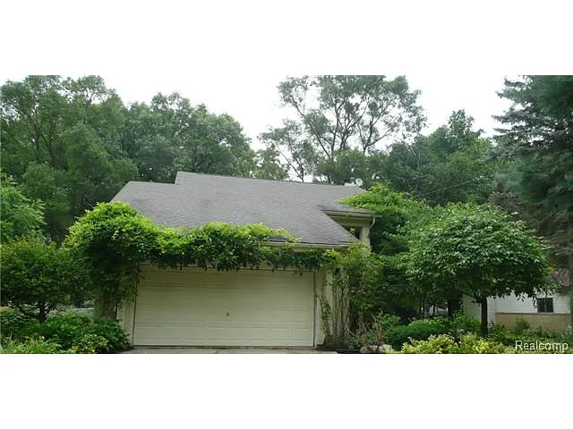 8144 Mario Dr photo 1