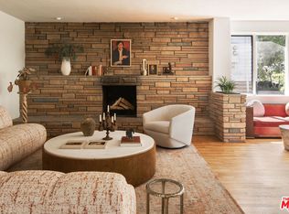 926 W Kensington Rd, Los Angeles, CA 90026