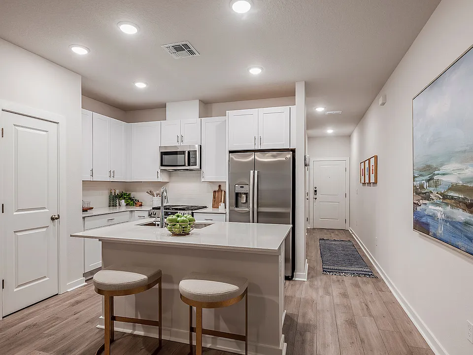 SkyMor Wesley Chapel apartments community photo