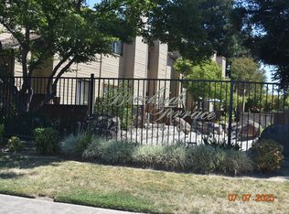 2250 Scarborough Dr APT 29, Lodi, CA 95240