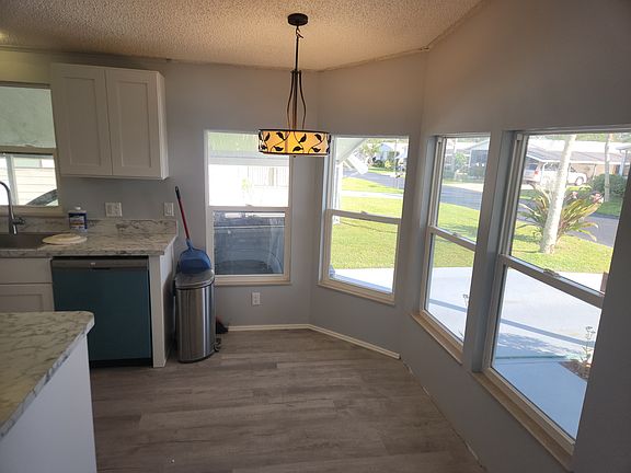 5th image of 4699 SE Bywood Ter