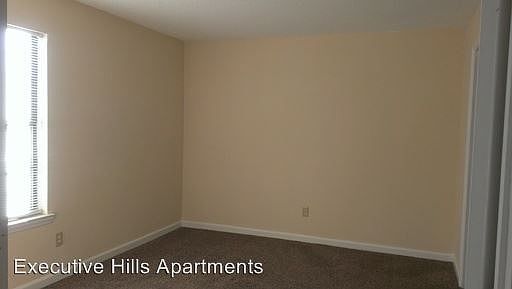 4th image of 1601 Sparkman Dr NW APT 208