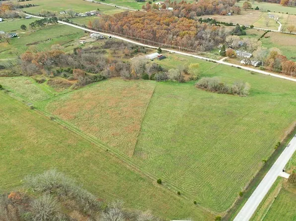 3400 S Elm Rd, Marshfield, MO 65706