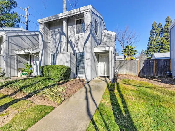 3572 Gold Creek Ln, Sacramento, CA 95827