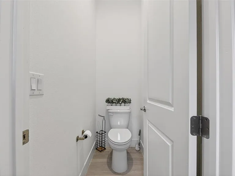 8634 Drummer Plank Dr — Photo 30