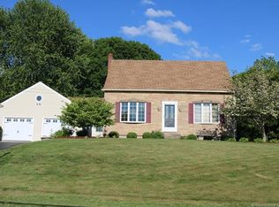 121 Pautipaug Hill Rd, Baltic, CT 06330