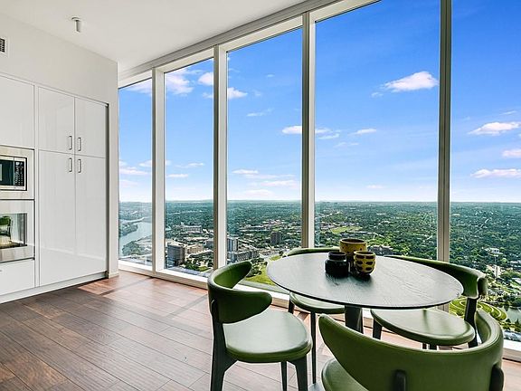 3rd image of 301 West Ave #5604