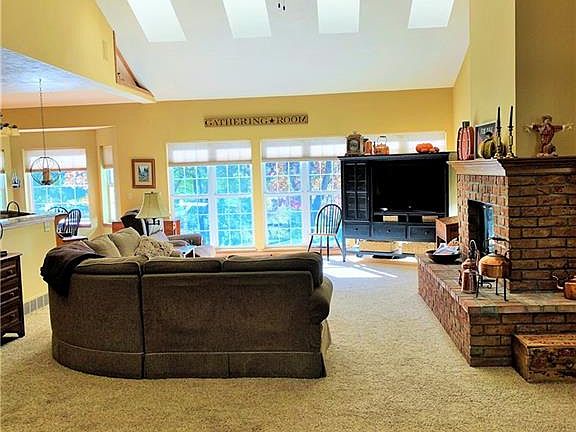 5th image of 4811 Forest Glen Trl