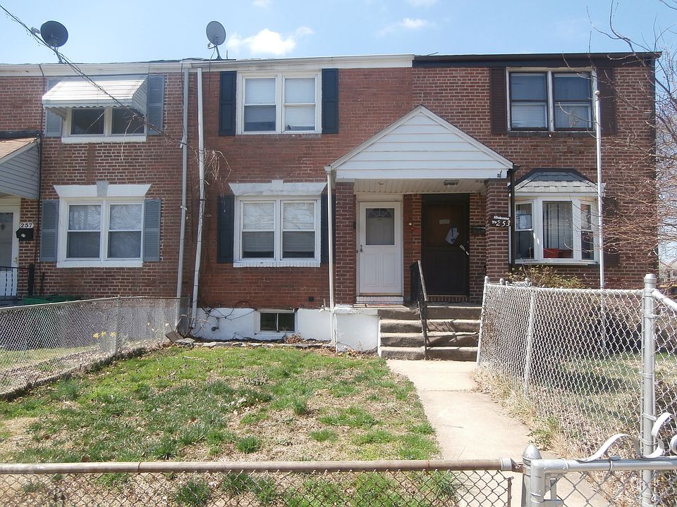 1st image of 255 Birch Ave