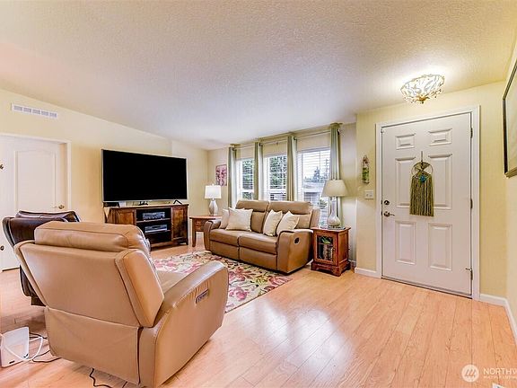 2nd image of 22623 31st Avenue SE #A6