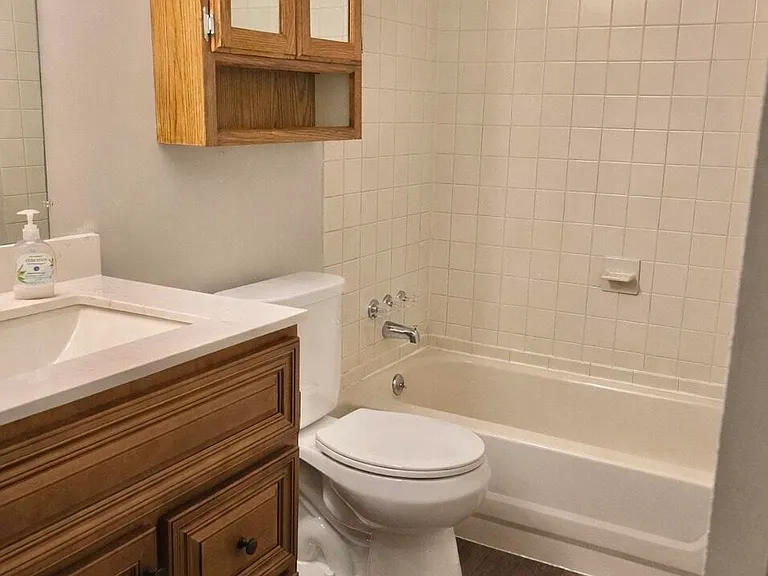 11921 Belmont Ave — Photo 13